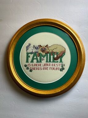 Family Is Where Your Best Friends Are Found Kitty Cats Cross Stitch Picture